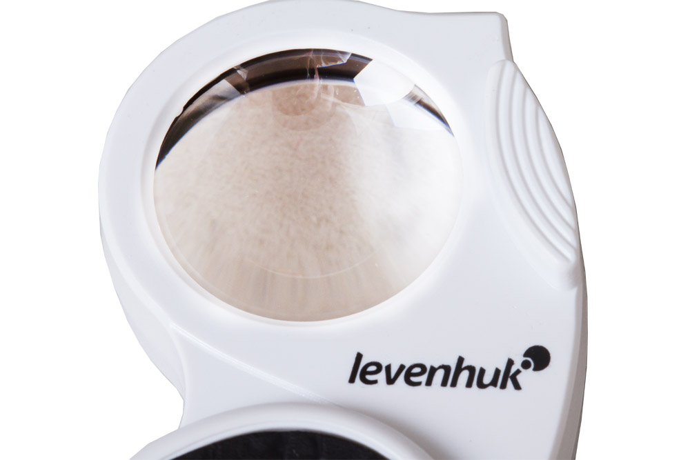 LEV-70437_4.jpg